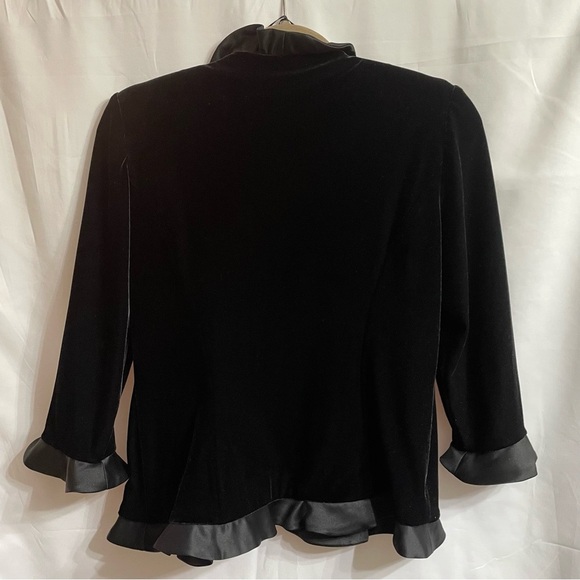 Alex Evenings Black Velvet-Like Ruffle Blazer Small Petite Event Holiday Gala - Picture 4 of 4